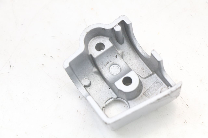 photo de LENKER VERKLEIDUNG ZÜNDSCHLOSS MOTO GUZZI NORGE 8V GT 1200 (2011 - 2016) - Technische Nahaufnahme