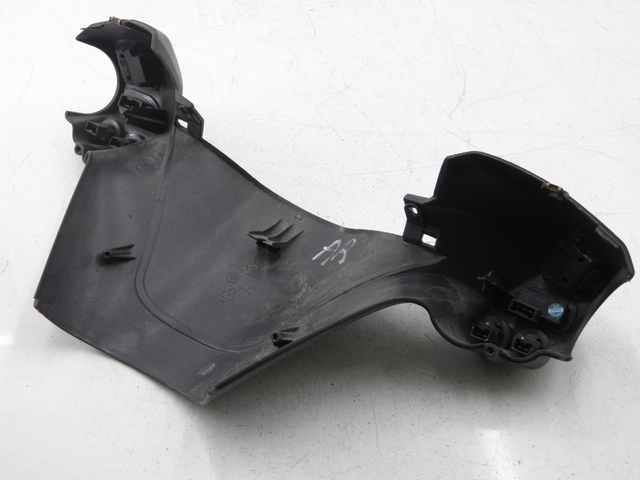 photo de LENKER VERKLEIDUNG ZÜNDSCHLOSS PIAGGIO X8 STREET 125 (2006 - 2007) - Alternative Perspektive