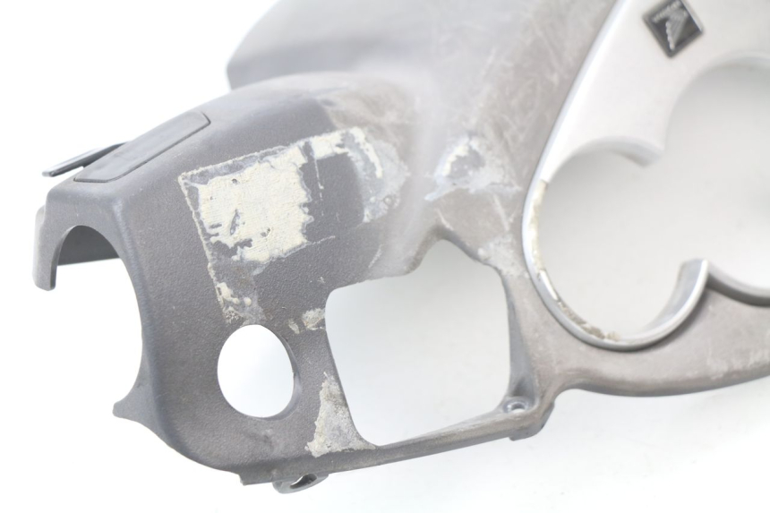 photo de LENKER VERKLEIDUNG ZÜNDSCHLOSS HONDA SES DYLAN 125 (2002 - 2006) - Details der Befestigungspunkte