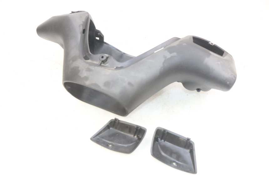 photo de LENKERABDECKUNG SCHALTER PIAGGIO XEVO - X EVO 125 (2007 - 2017) - Oberflächenzustand und Material