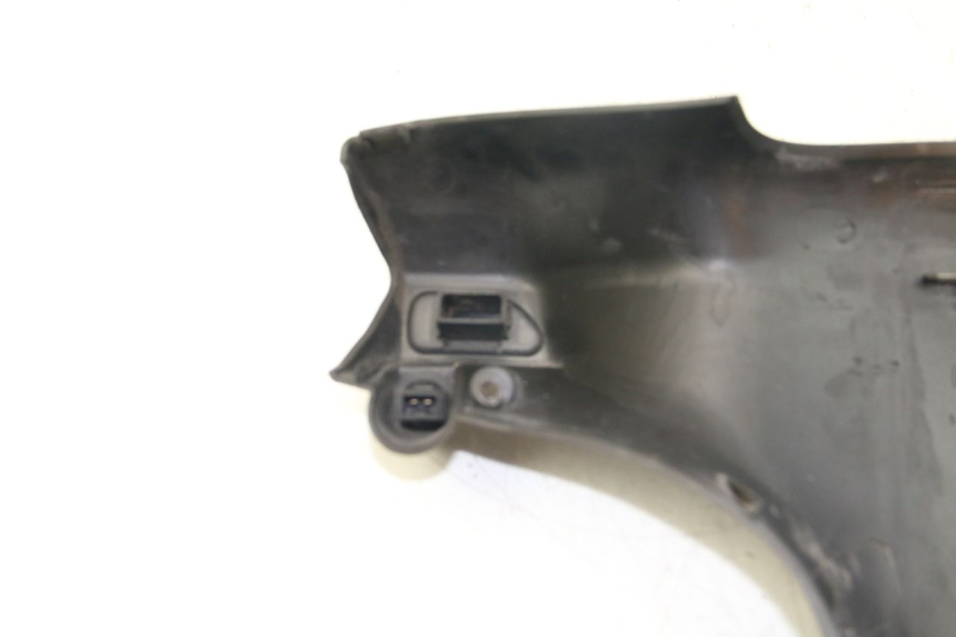 photo de LENKERABDECKUNG SCHALTER PIAGGIO ZIP 4T 50 (2018 - 2020) - Detailansicht des Bauteils