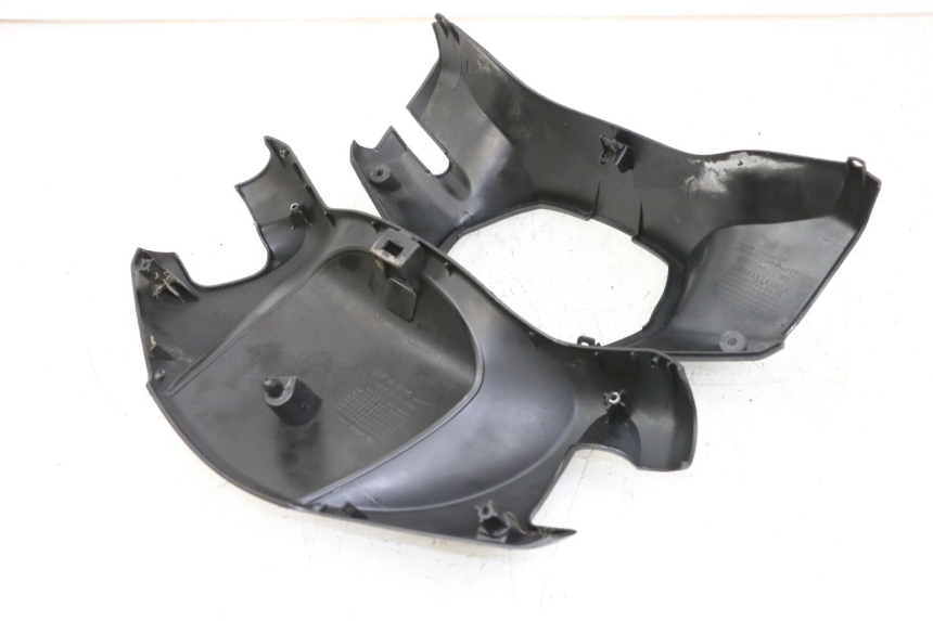 photo de LENKERVERKLEIDUNG HONDA FES S-WING SWING 125 (2007 - 2015) - Oberflächenzustand und Material