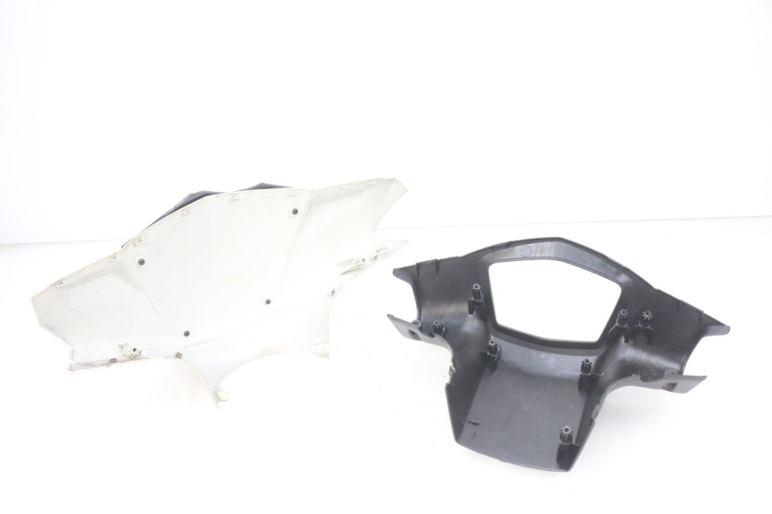 photo de LENKERABDECKUNG PEUGEOT KISBEE 2T 50 (2010 - 2017) - Detailansicht des Bauteils