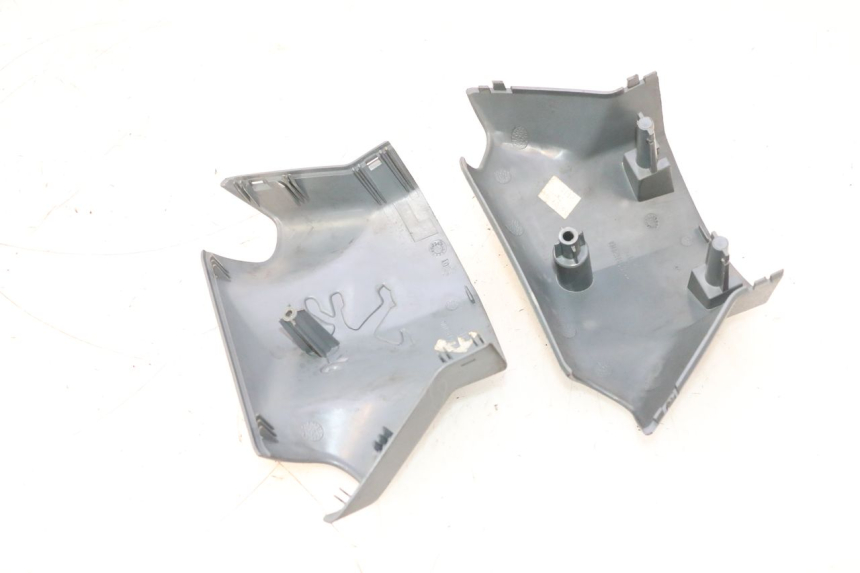 photo de LENKERVERKLEIDUNG PEUGEOT LUDIX ONE 14P 50 (2004 - 2013) - Details der Befestigungspunkte