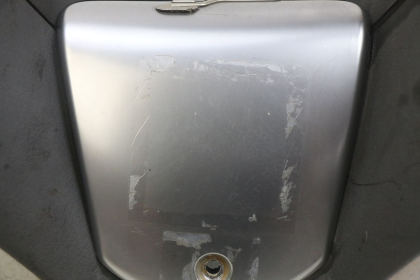 photo de LENKERABDECKUNG PIAGGIO MP3 LT 400 (2007 - 2012) - Detailansicht des Bauteils