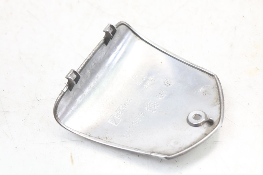 photo de LENKERABDECKUNG PIAGGIO MP3 LT 400 (2007 - 2012) - Details der Befestigungspunkte
