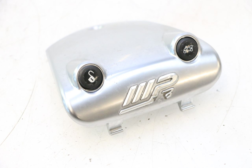 photo de LENKERABDECKUNG PIAGGIO MP3 LT 400 (2007 - 2012) - Detailansicht des Bauteils