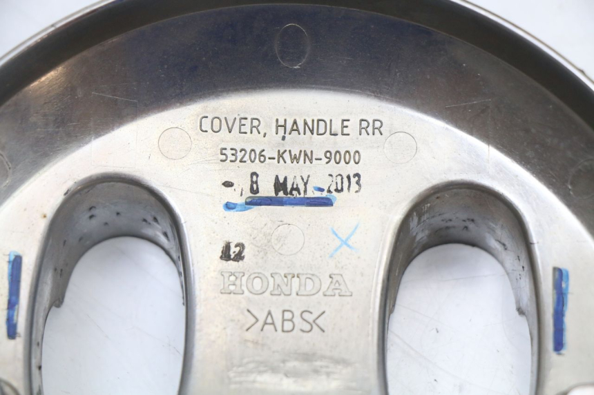 photo de LENKERVERKLEIDUNG HONDA PCX (JF47) 125 (2012 - 2013) - Technische Nahaufnahme