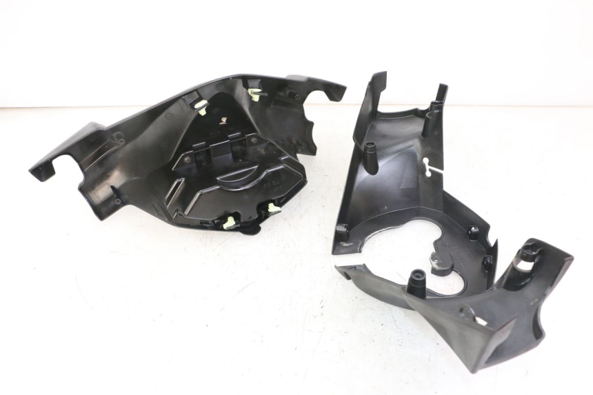 photo de LENKERVERKLEIDUNG PEUGEOT SATELIS 125 (2010 - 2012) - Geprüftes Gebrauchtteil