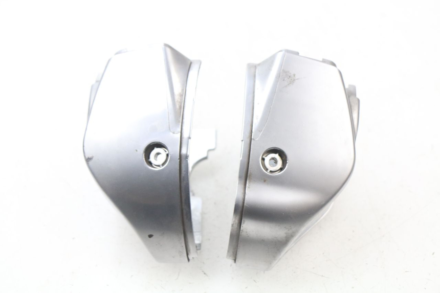 photo de LENKERVERKLEIDUNG PIAGGIO PRIMAVERA 125 (2013 - 2021) - Technische Nahaufnahme