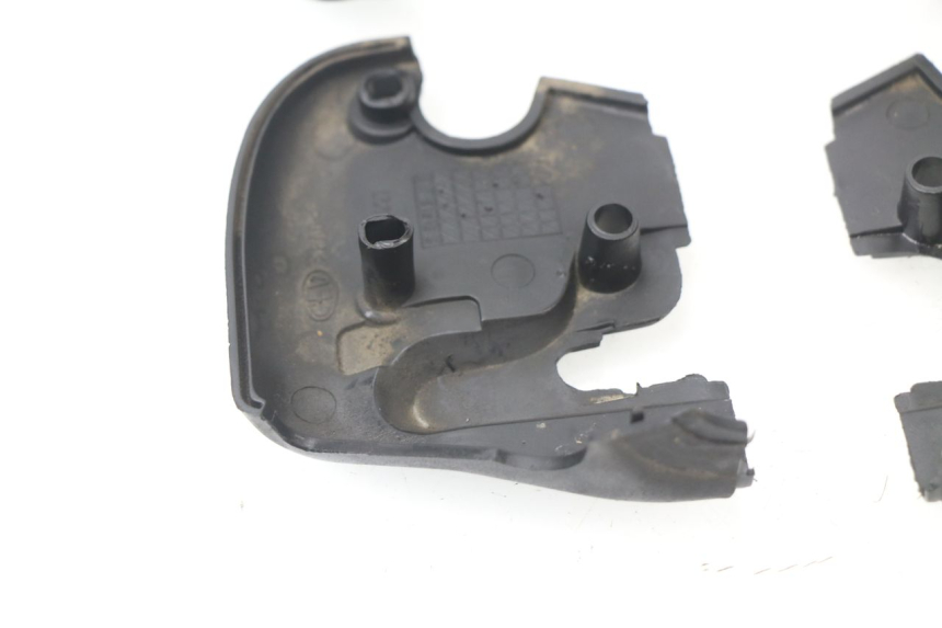 photo de LENKERVERKLEIDUNG APRILIA SCARABEO GT 125 (1999 - 2007) - Geprüftes Gebrauchtteil