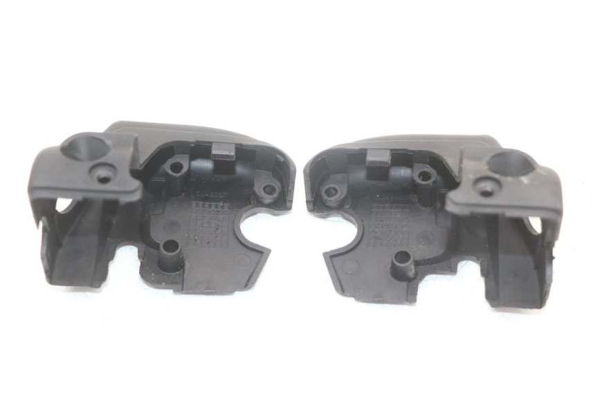 photo de LENKERVERKLEIDUNG APRILIA SCARABEO GT 125 (1999 - 2007) - Zoom auf Gebrauchszustand