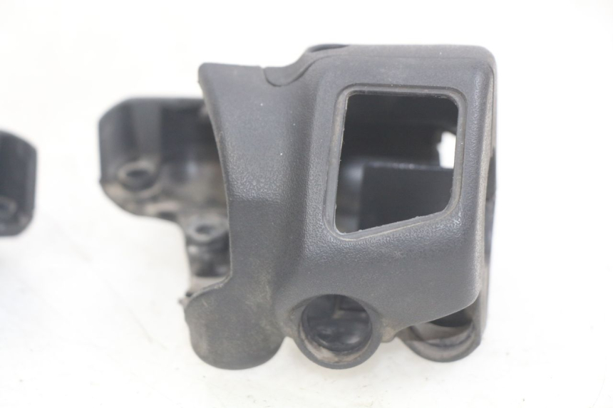 photo de LENKERABDECKUNG APRILIA SCARABEO LIGHT 125 (2007 - 2011) - Geprüftes Gebrauchtteil