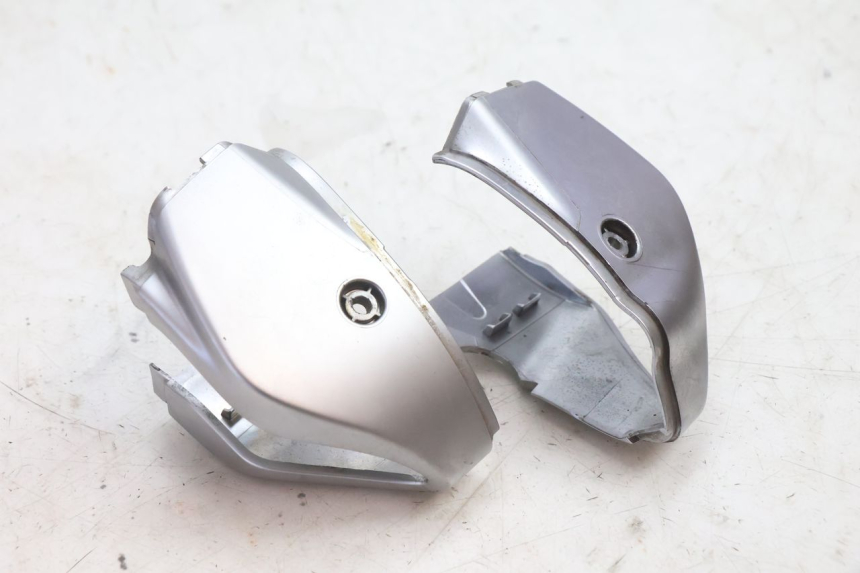 photo de LENKERABDECKUNG PIAGGIO VESPA PRIMAVERA 2T 50 (2013 - 2018) - Hauptansicht