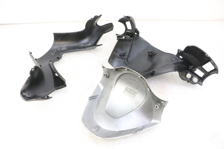 photo de LENKERABDECKUNG PIAGGIO XEVO - X EVO 125 (2007 - 2017) - Detaillierte Sichtprüfung