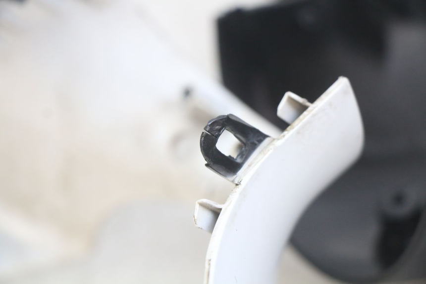 photo de LENKERABDECKUNG PIAGGIO ZIP 2T 50 (2009 - 2019) - Ergänzendes Produktfoto