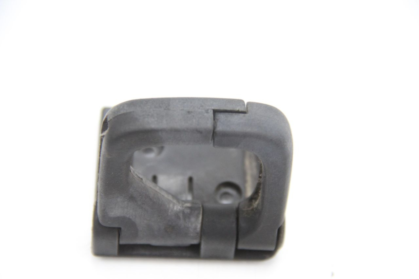 photo de GEPÃ„CKHAKEN HONDA FES PANTHEON 125 (2003 - 2007) - Zoom auf Gebrauchszustand