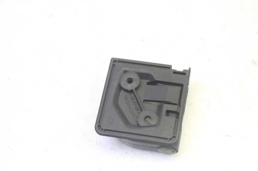 photo de GEPÄCKHAKEN HONDA FES S-WING SWING ABS 125 (2007 - 2015) - Alternative Perspektive