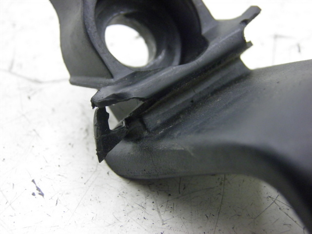 photo de GEPÃ„CKHAKEN HONDA NHX LEAD 110 (2008 - 2010) - Detailansicht des Bauteils