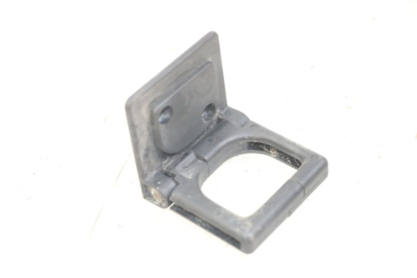 photo de GEPÄCKHAKEN PEUGEOT SATELIS 125 (2006 - 2009) - Detailansicht des Bauteils