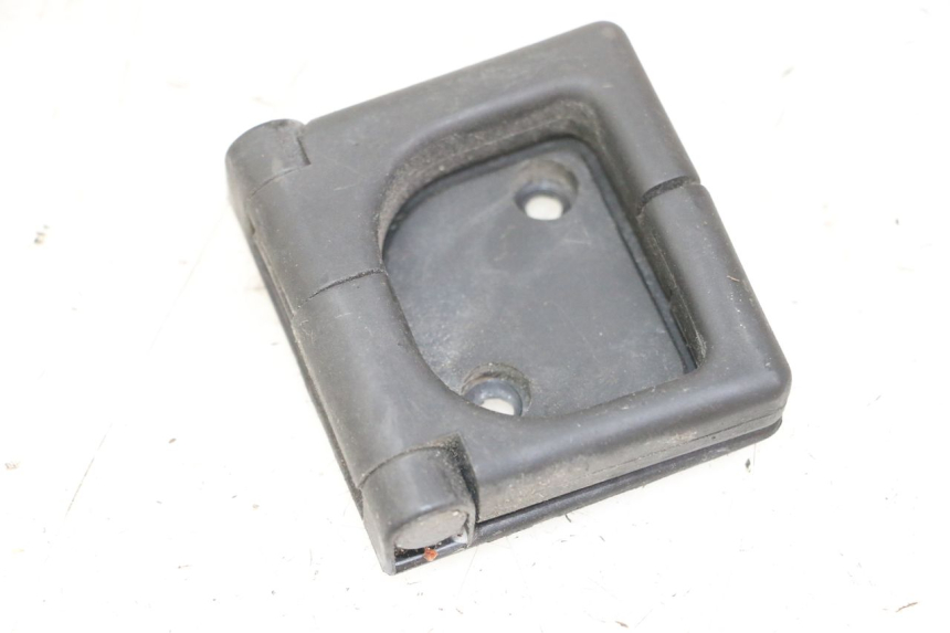 photo de GEPÃ„CKHAKEN PEUGEOT SATELIS 125 (2013 - 2018) - Detailansicht des Bauteils