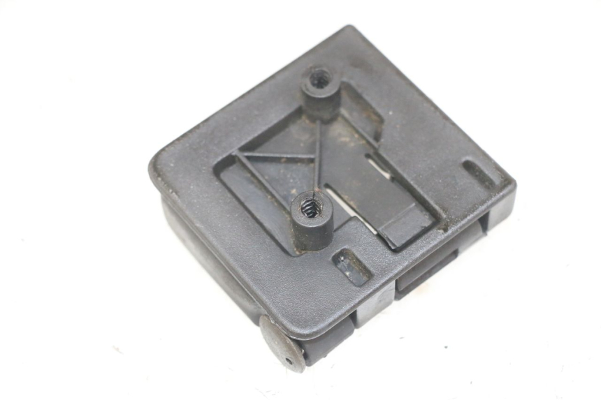 photo de GEPÃ„CKHAKEN PIAGGIO SUPER LX 125 (2000 - 2003) - Zoom auf Gebrauchszustand