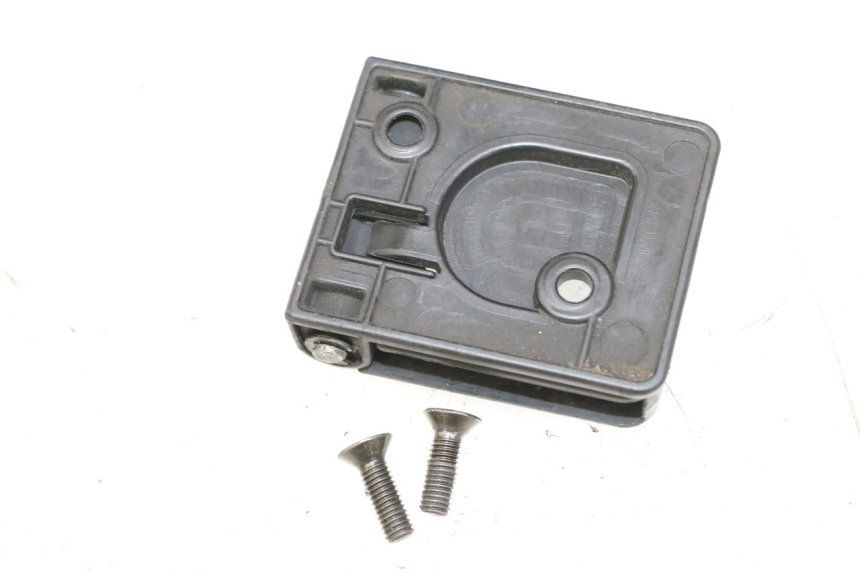 photo de GEPÄCKHAKEN PEUGEOT VIVACITY NEW 4T 50 (2008 - 2017) - Detailansicht des Bauteils