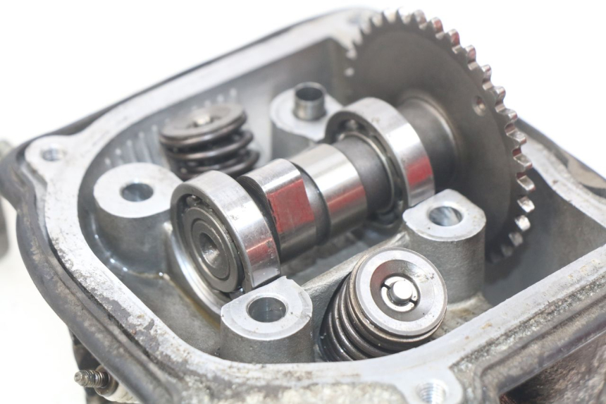 photo de ZYLINDERKOPF KYMCO AGILITY 4T 50 (2018 - 2022) - Weitere Ansicht des Artikels