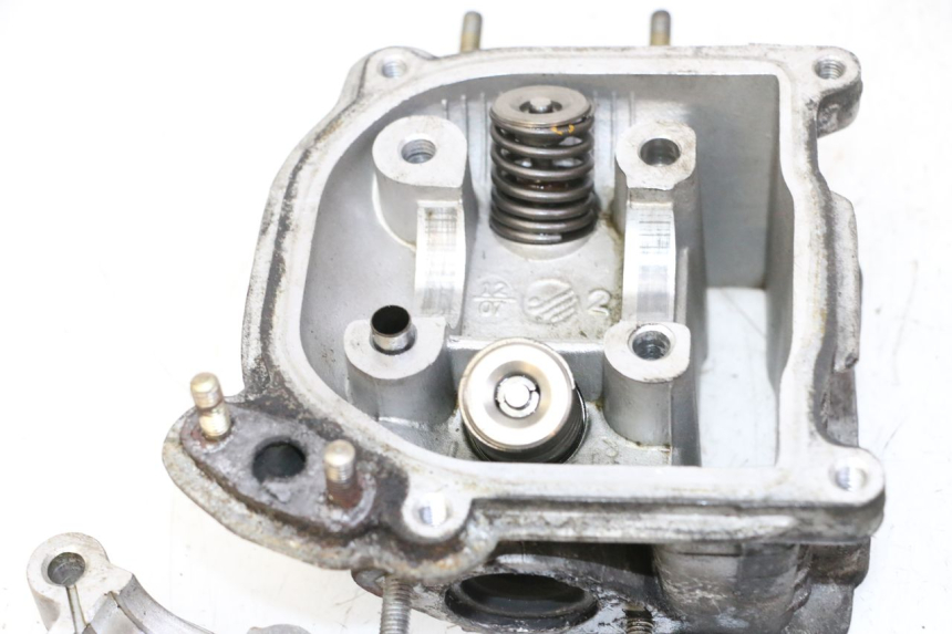 photo de ZYLINDERKOPF KYMCO AGILITY 4T 50 (2005 - 2018) - Weitere Ansicht des Artikels