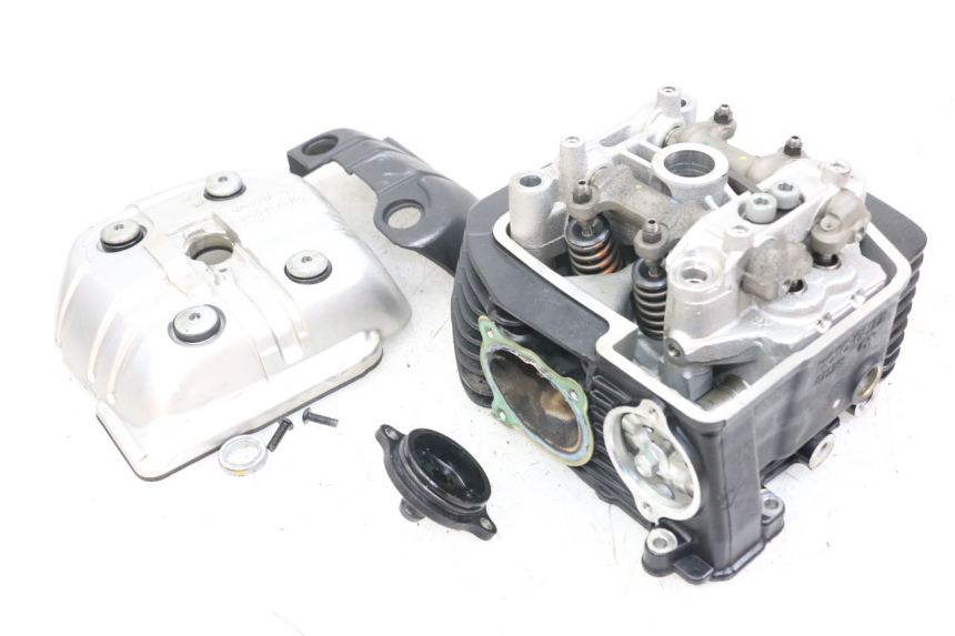 photo de ZYLINDERKOPF HINTEN MOTO GUZZI NORGE 8V GT 1200 (2011 - 2016) - Hauptansicht