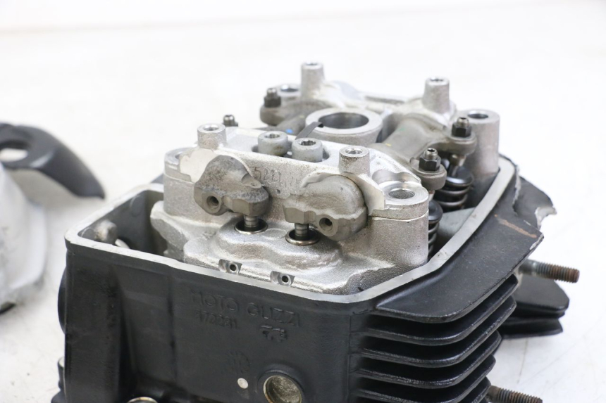 photo de ZYLINDERKOPF HINTEN MOTO GUZZI NORGE 8V GT 1200 (2011 - 2016) - Detaillierte Sichtprüfung