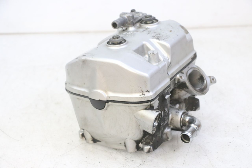 photo de ZYLINDERKOPF HINTEN HONDA NTV DEAUVILLE ABS 700 (2007 - 2016) - Hochauflösende Nahaufnahme