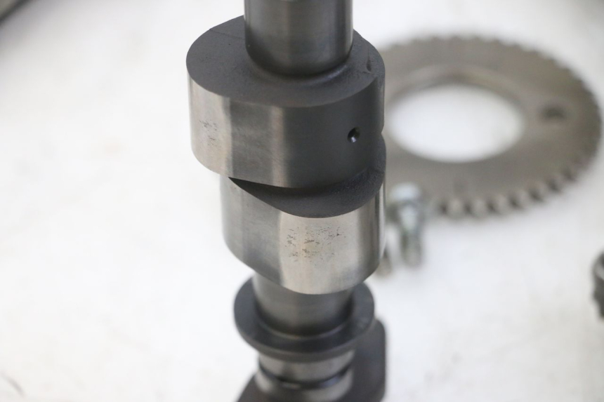 photo de ZYLINDERKOPF HINTEN HONDA NTV DEAUVILLE ABS 700 (2007 - 2016) - Hauptansicht