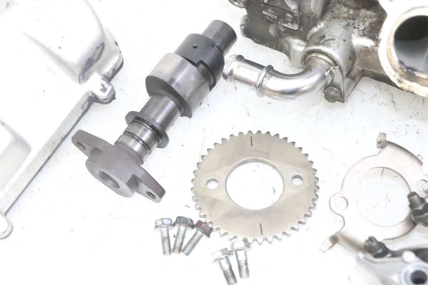 photo de ZYLINDERKOPF HINTEN HONDA NTV DEAUVILLE ABS 700 (2007 - 2016) - Oberflächenzustand und Material