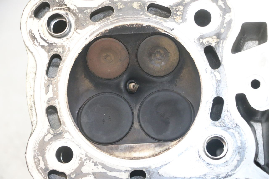 photo de ZYLINDERKOPF HINTEN HONDA NTV DEAUVILLE ABS 700 (2007 - 2016) - Geprüftes Gebrauchtteil