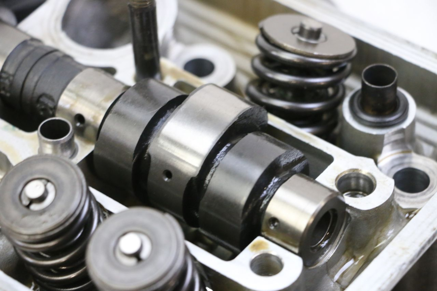 photo de ZYLINDERKOPF HINTEN HONDA NTV DEAUVILLE 650 (2001 - 2006) - Weitere Ansicht des Artikels