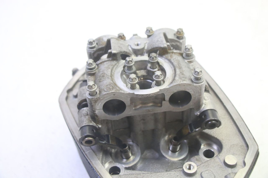 photo de ZYLINDERKOPF HINTEN BMW R RT ABS 1200 (2010 - 2014) - Charakteristische Merkmale