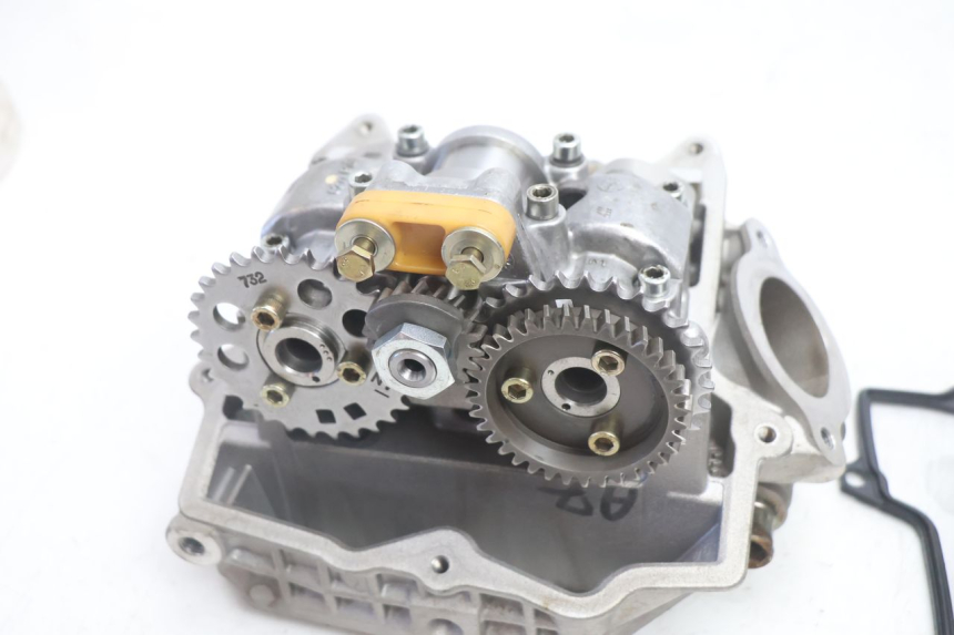 photo de ZYLINDERKOPF HINTEN CAN-AM SPYDER RS 1000 (2008 - 2012) - Detailansicht des Bauteils