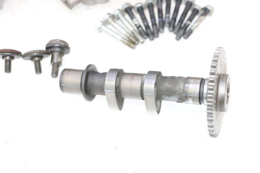 photo de ZYLINDERKOPF HINTEN SUZUKI SV S 650 (2003 - 2009) - Detaillierte Sichtprüfung