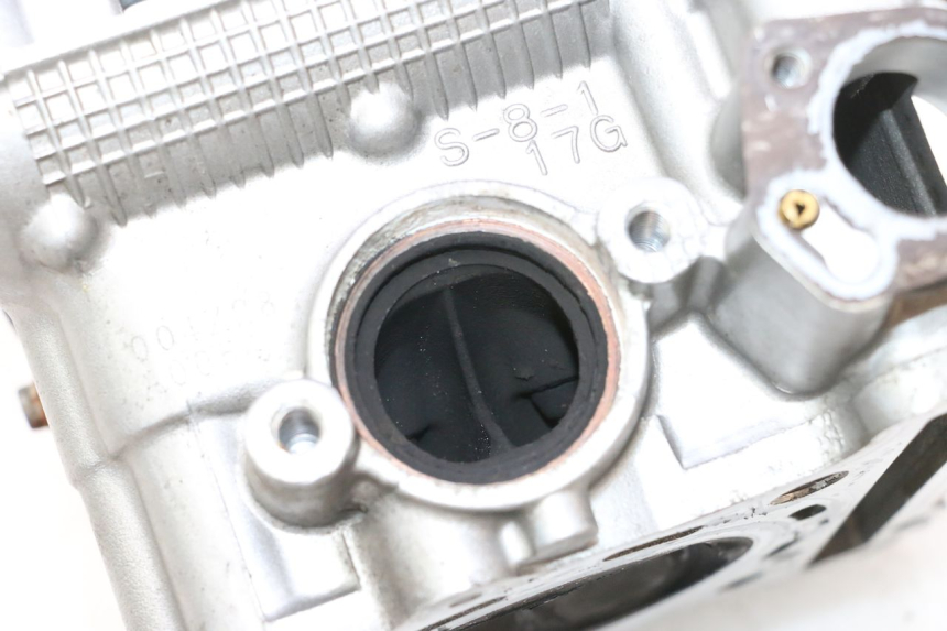 photo de ZYLINDERKOPF HINTEN SUZUKI SV S 650 (2003 - 2009) - Zoom auf Gebrauchszustand