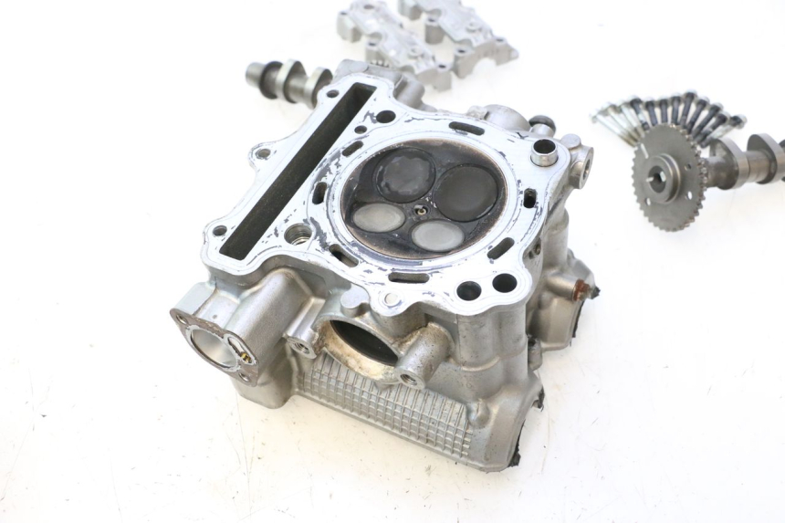 photo de ZYLINDERKOPF HINTEN SUZUKI SV S 650 (2003 - 2009) - Oberflächenzustand und Material