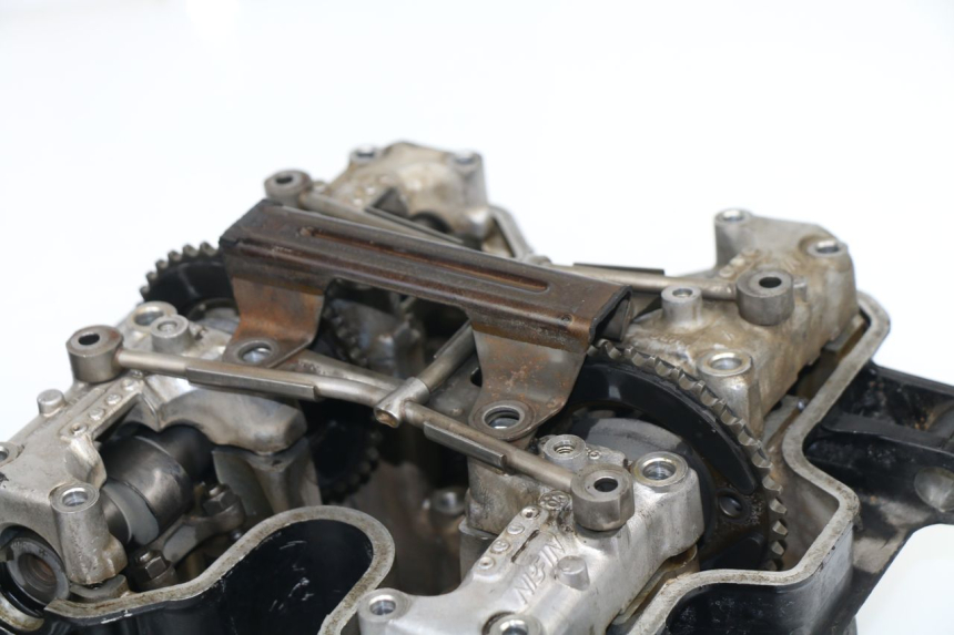 photo de ZYLINDERKOPF HINTEN HONDA VF 1000 (1984 - 1988) - Fokus auf die Struktur