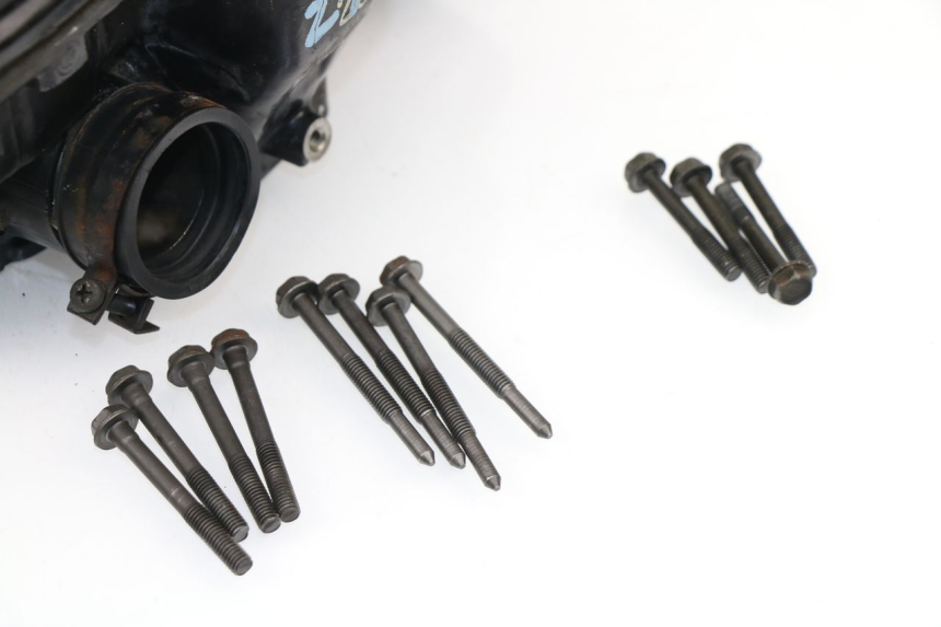 photo de ZYLINDERKOPF HINTEN HONDA VF 1000 (1984 - 1988) - Alternative Perspektive