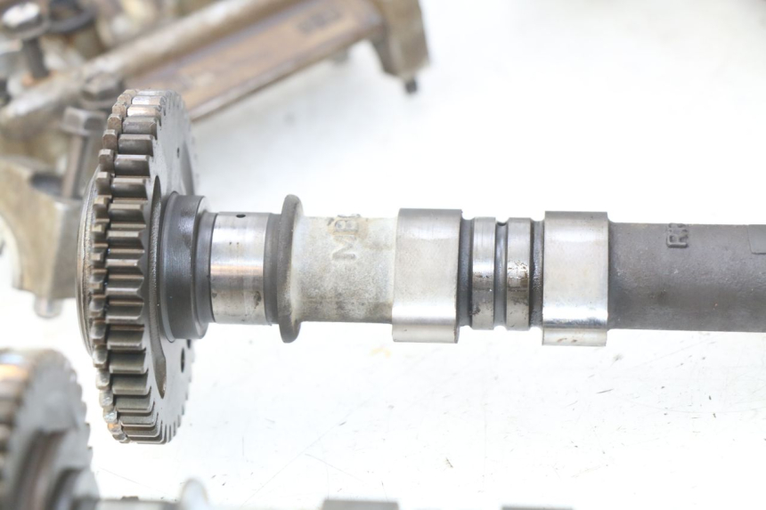 photo de HINTERER ZYLINDERKOPF HONDA VFR FI RC46 800 (1998 - 2001) - Hauptansicht