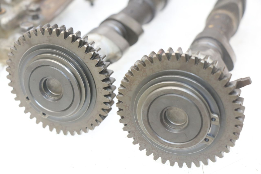 photo de HINTERER ZYLINDERKOPF HONDA VFR FI RC46 800 (1998 - 2001) - Zoom auf Gebrauchszustand