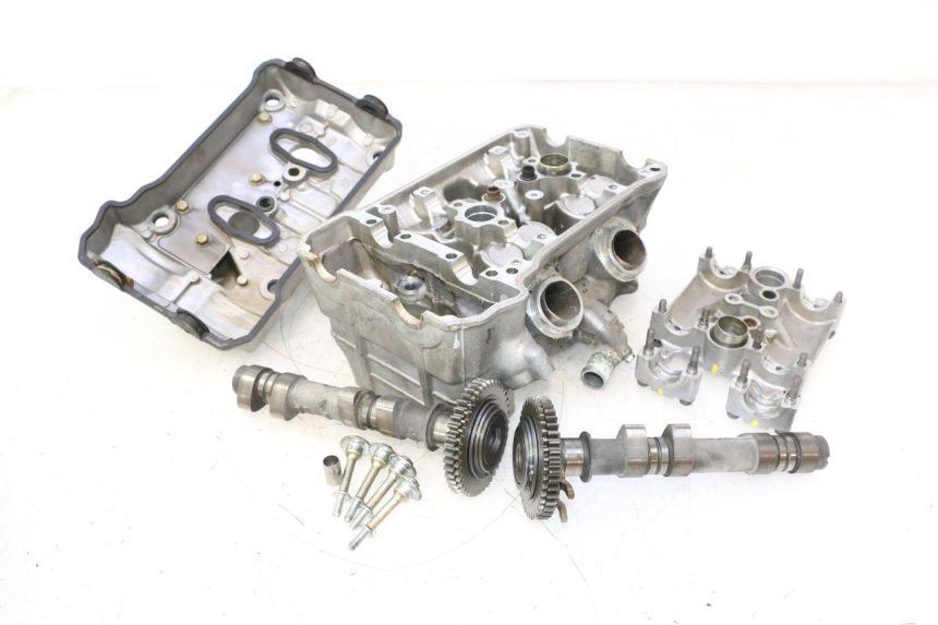 photo de HINTERER ZYLINDERKOPF HONDA VFR FI RC46 800 (1998 - 2001) - Hauptansicht