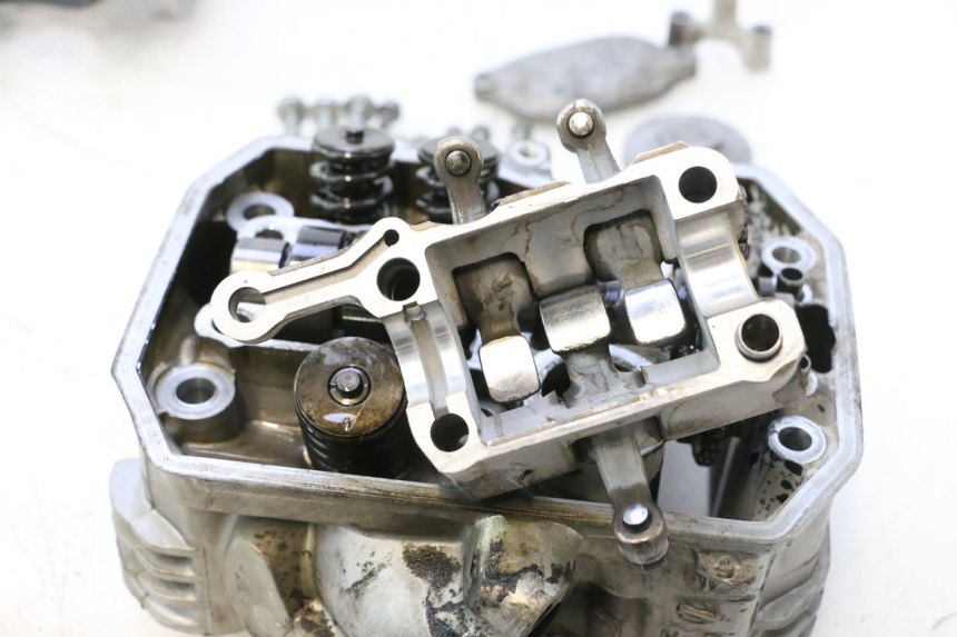 photo de ZYLINDERKOPF HINTEN HONDA XRV AFRICA TWIN 750 (1990 - 1992) - Weitere Ansicht des Artikels