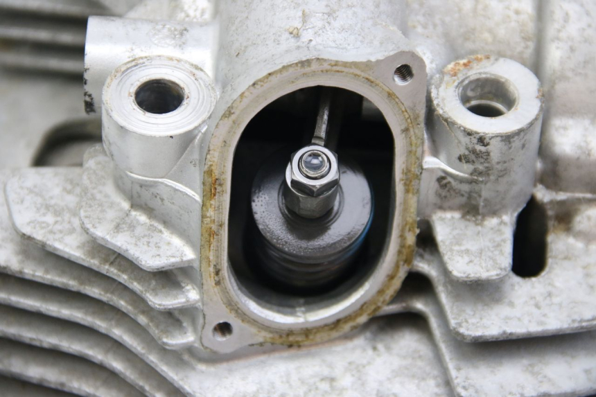 photo de HINTERER ZYLINDERKOPF YAMAHA XV VIRAGO 750 (1984 - 1998) - Oberflächenzustand und Material