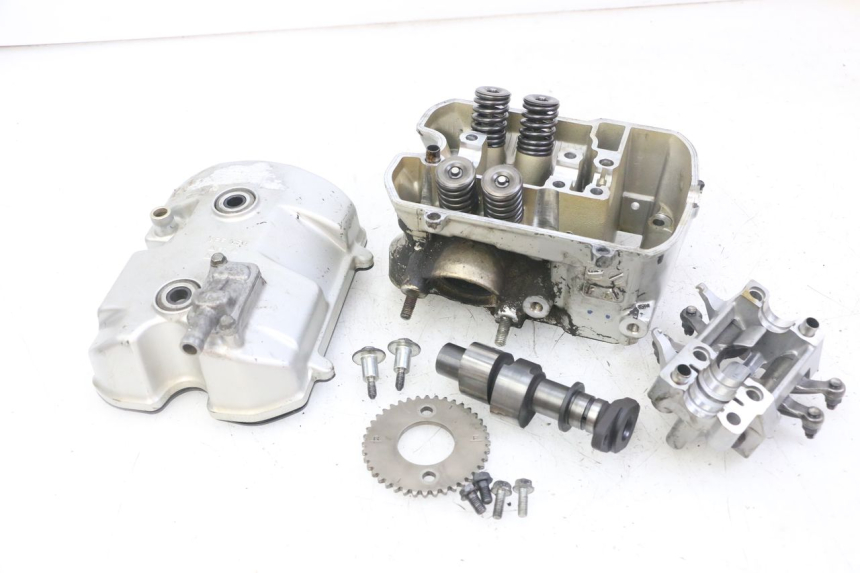 photo de ZYLINDERKOPF VORN HONDA NTV DEAUVILLE ABS 700 (2007 - 2016) - Hauptansicht