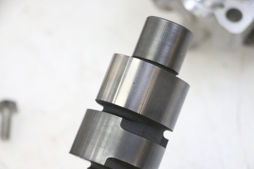 photo de ZYLINDERKOPF VORN HONDA NTV DEAUVILLE ABS 700 (2007 - 2016) - Hauptansicht